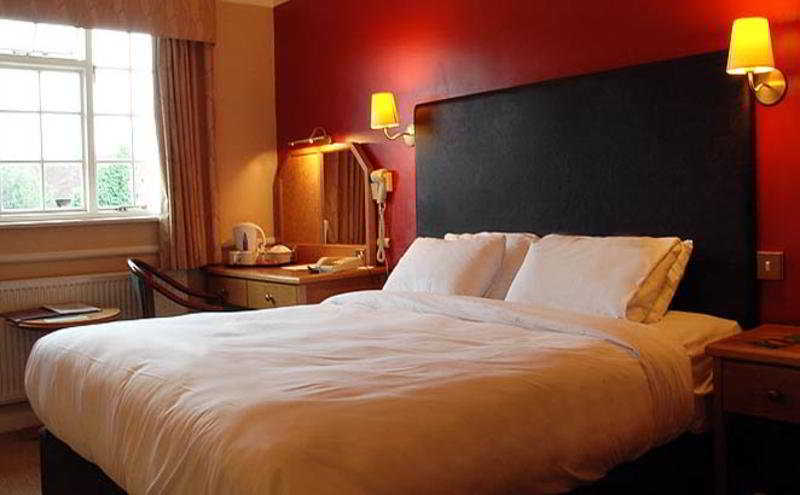 וורצ'סטר Ye Olde Talbot Hotel By Greene King Inns מראה חיצוני תמונה